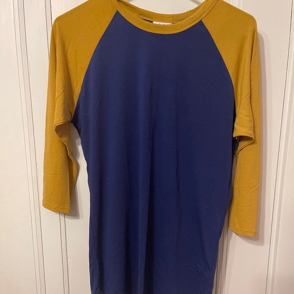 Lularoe Randy tee